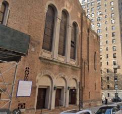 Synagogue on West End Ave and W. 100th St. that was site of an anti-Semitic attack against two orthodox Jewish men on March 9 was the scene of a rally on March 24 calling for tougher penalties for hate crimes. Photo: Google Street views