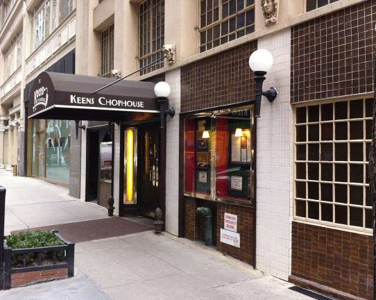 Keens Steakhouse off Herald Square, also known as Keens Chophouse, where Mayor Bill de Blasio spent campaign funds. Photo: Leonard J. DeFrancisci, via Wikimedia Commons