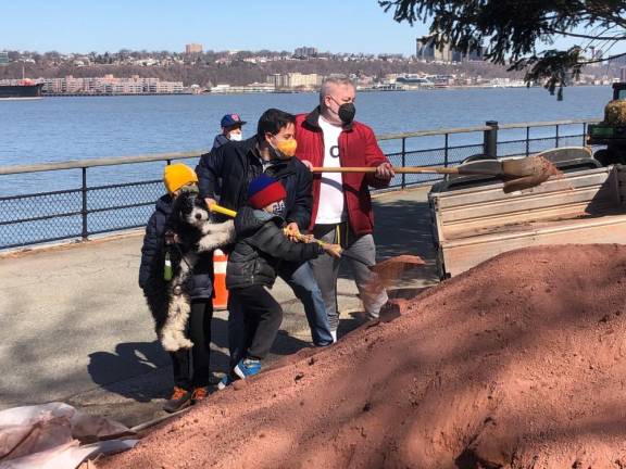 Digging in on “Clay Date.” Photo courtesy of Riverside Park Conservancy