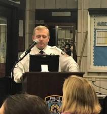 20th Precinct Commander Timothy Malin addresses community residents at a meeting on Oct. 28.