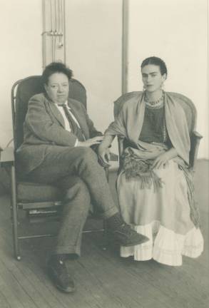 Manuel Alvarez Bravo. &quot;Frida and Diego On Cruise Deck,&quot; 1930. Courtesy of Throckmorton Fine Art