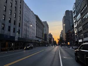Full sun seen from 14th Street between Sixth and Seventh Avenues. Photo: Zoey Lyttle