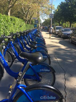 A Citi Bike docking station on Central Park West between West 99th and 100th Streets. Photo: Madeleine Thompson