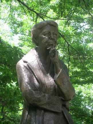 Eleanor Roosevelt statue in Riverside Park. Photo: Eden, Janine and Jim, via flickr