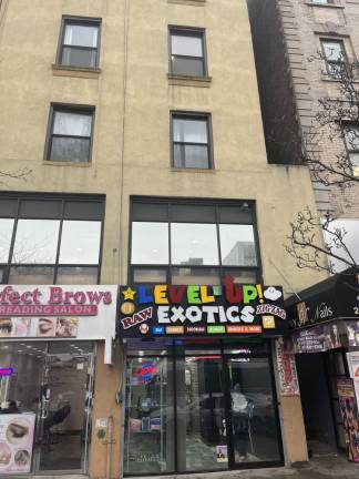 <b>An unknown assailant fatally shot 42-year-old Alfred Johnson inside this smoke shop the night of February 1th.</b> Photo: Kay Bontempo