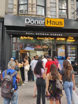 X Pron Com - Big Porn Site is Trying to Force East Village Restaurant DÃ¶ner Haus to  Change Its Logo