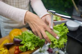 The rising number of cases of cyclosporiasis in the United States has prompled some to start avoiding lettuce, even though the FDA now says a report last week blaming the outbreak on Taylor Farms lettuce from Mexico was a false positive.