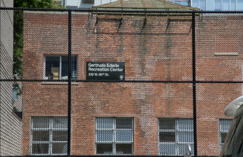 A women’s shelter on West 59th Street has recently come under fire after local parents and residents raised concerns over safety issues, due to the shelter’s proximity to a children’s playground.