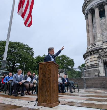 Memorial Day wreath laying cermemony at Soldiers &amp; Sailors Monument, Brad Holyman-Sigal speaking.