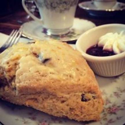 Scone and tea at Alice's Tea Cup