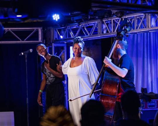 Browne hosts the Working Notes Jazz Cafe at Lincoln Center. Photo by Mari Uchida.