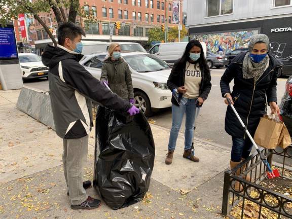 Cleanup during Community Service Day. Photo courtesy of Touro College