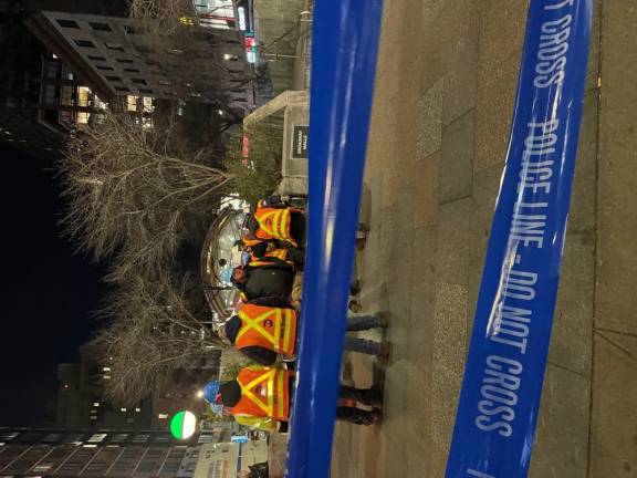 <b>MTA weorkers at W. 96th St. on the day of the UWS crash of two #1 trains.</b> Photo: Geraldine Braun