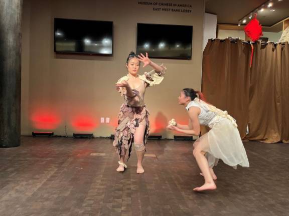 Dancers celebrate AAPI with song and dance. Photo: Maggie Wong