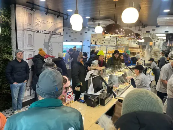 When New Absolute Bagels opened at the same address as the original–which was forced to close at the end of 2024–locals were wildly enthusiastic.