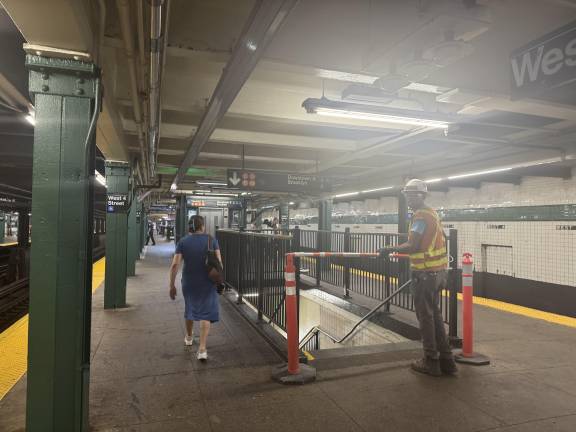 MTA teams close off certain platforms in order to conduct a thorough investigation and get trains running in time for evening rush.
