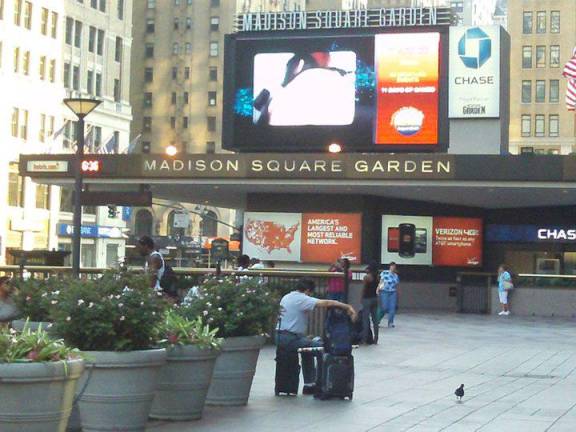Madison Square Garden officials, still pressing for a permit to stay atop the rail hub, conceded recently it would consider moving one block east--but only if someone came up with a plan that made financial sense. Now pressure is mounting on Governor Hochul to help make it happen by redrawing the Penn Station redevelopment plan. Photo: Wikipedia Commons
