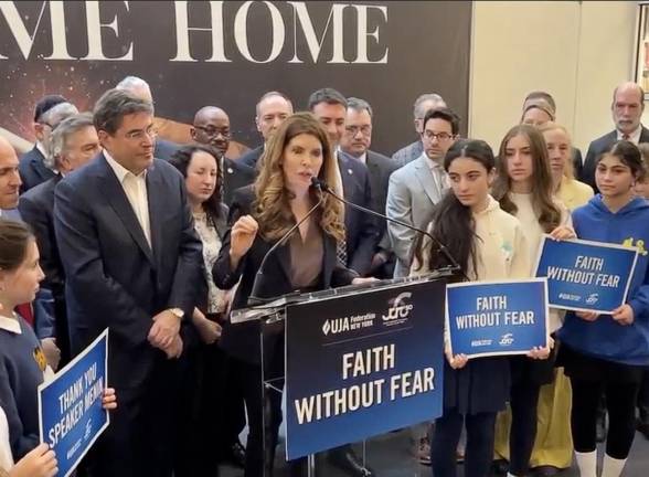 Julie Menin speaks at Park East Synagogue after City Council passage of her protest “Buffer Zone” bill.