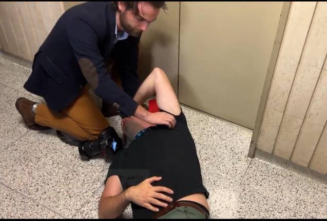 A journalist later identified as L. Vural Elibol of the Turkish news agency Anadolu was injured when ICE agents violently muscled <i>amNY </i>journalist<i> </i>Dean Moses from a public elevator.