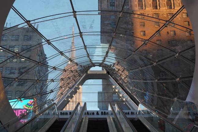 East End Gateway and Long Island Rail Road (LIRR) Concourse. Entrance at Street and Seventh Ave. Photo: Office of Governor Andrew M. Cuomo