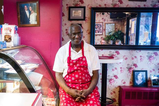 Alvin Lee Smalls in his bakery. Photo: Maria Boyadjieva
