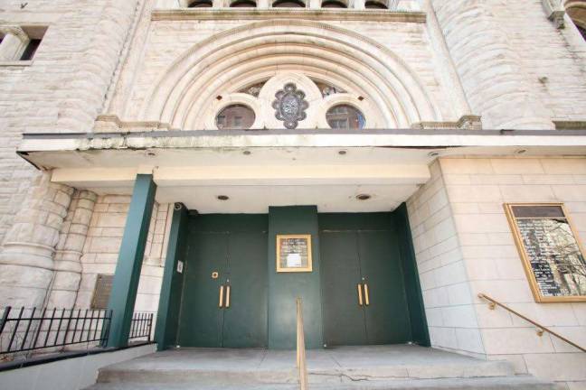 A Synagogue Defies the Odds