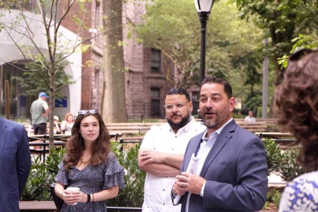 Dan Slippen, Vice President of Government and Corporate Relations at the American Museum and Natural History introducing the park structure plan to press members at 200 Central Park W. on the UWS. Photo: Beau Matic.