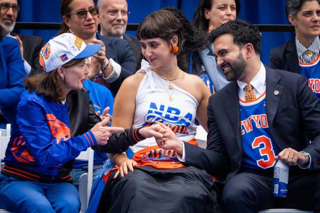 Knicks parade ceremony wth Gov. Hochul, Rama Duwaji, Mayor Mamdani.