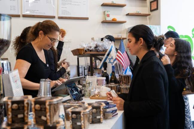 Customers at Caffe Aronne waiting for their order. (Priyanka Rajput)