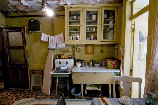 Recreated kitchen of the Baldizzi family. Photo: Keiko Niwa