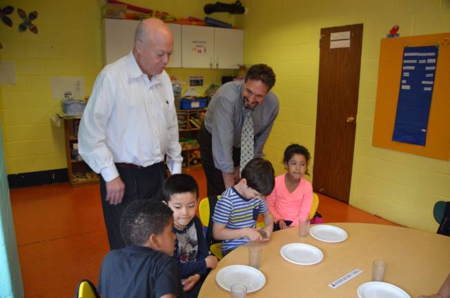 Sabin Danziger, left, with Stephan Russo at the Lincoln Square Neighborhood Center. Photo by Zeena Saifi