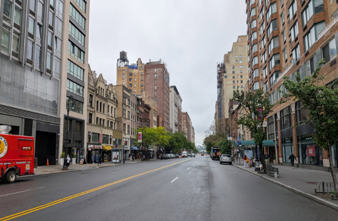 The view from Broadway, looking west down 72nd Street, which currently has four lanes for vehicular traffic. The DOT’s plans to erect a protected bike lane, will reduce the roadway to one lane of traffic on each side.