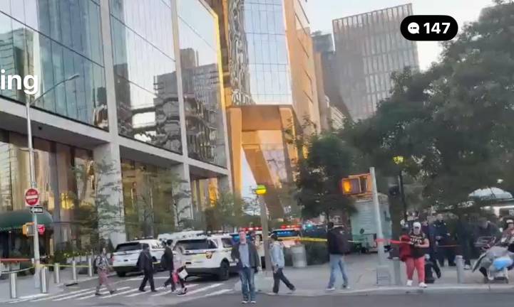 The evening rush hour on the far West Side was thrown into chaos on Oct. 3 when police received reports of a bomb threat at the Hudson Yards/W. 34th St. subway stop. The threat proved unfounded. A 35 year-old Texan was arrested in connection with the incident, in which he threatened top executives at a private equity firm.