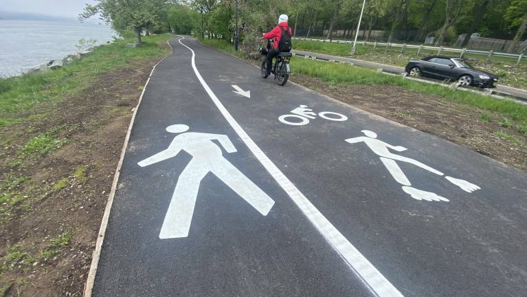 The path has been resurfaced to separate pedestrians and cyclists to avoid accidents.