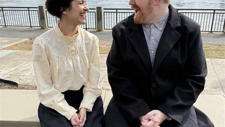 “Corned Beef (And Other Arguments)“ was written and is performed by Robyn Kimmel, who plays the Jewish half of the two-person play, and Brian Martin, who plays a down on his luck Irishman.