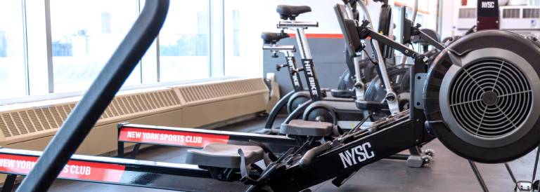Some members at the West 80th Street NYSC complained that the gym equipment was sub-par and sometimes broken. Others said they hadn’t really experienced any problems.