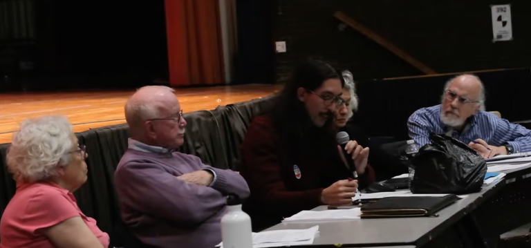 A Community Board 7 subcommittee signaled its opposition to the destruction of West Park Presbyterian Church on Oct. 29, via a resolution quibbling with the technical rationale for voiding its landmark status.