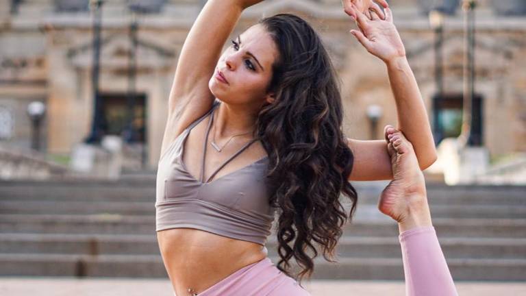 Yoga guru Leanne McDermott’s private sessions are personalized and cater to clients’ goals and interests. Private yoga can be individualized, couple-based, or small, intimate group settings.