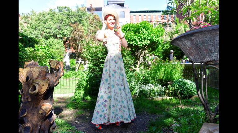 1930s vibe at Elizabeth St. Garden.